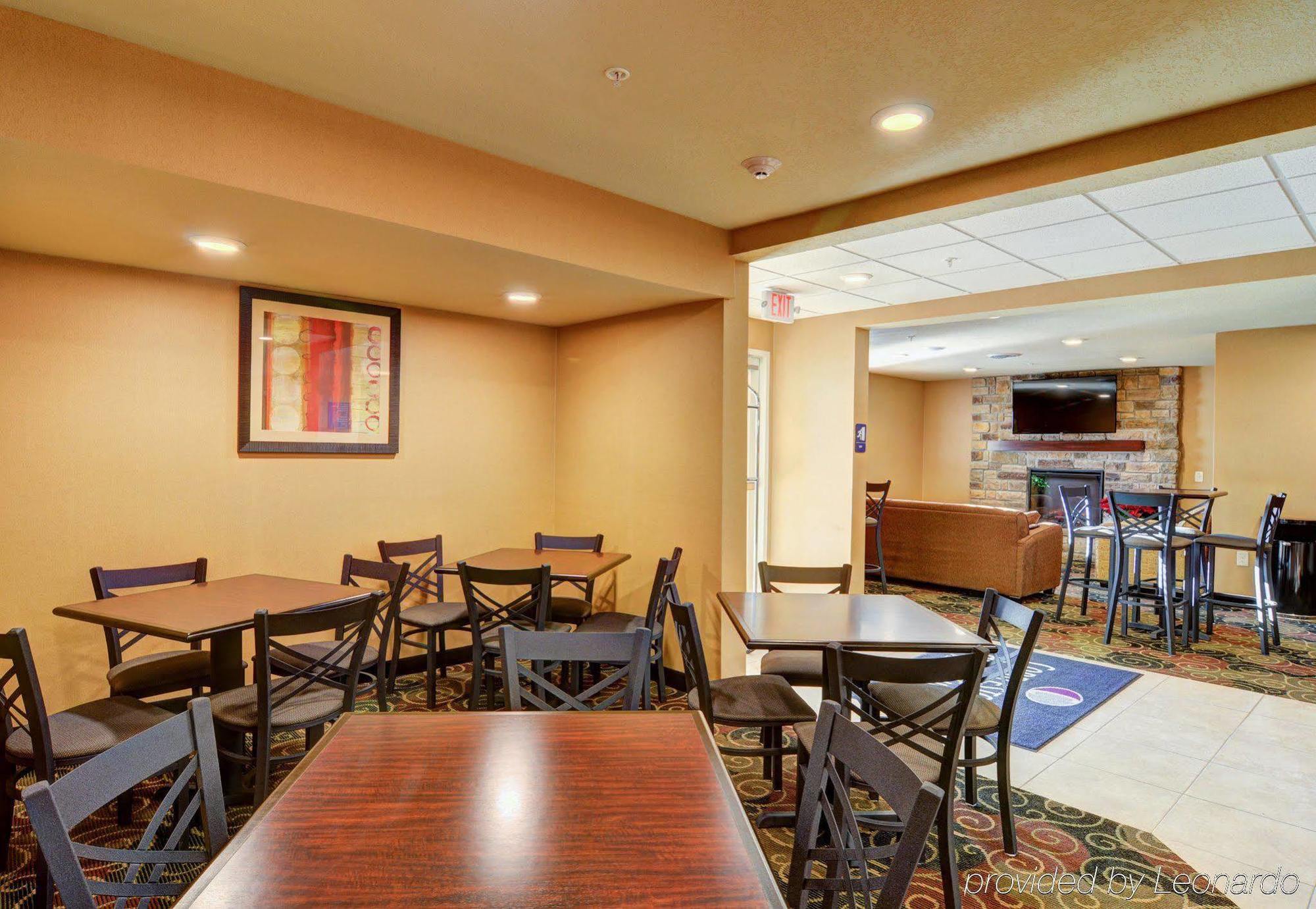Cobblestone Hotel & Suites - Punxsutawney Экстерьер фото