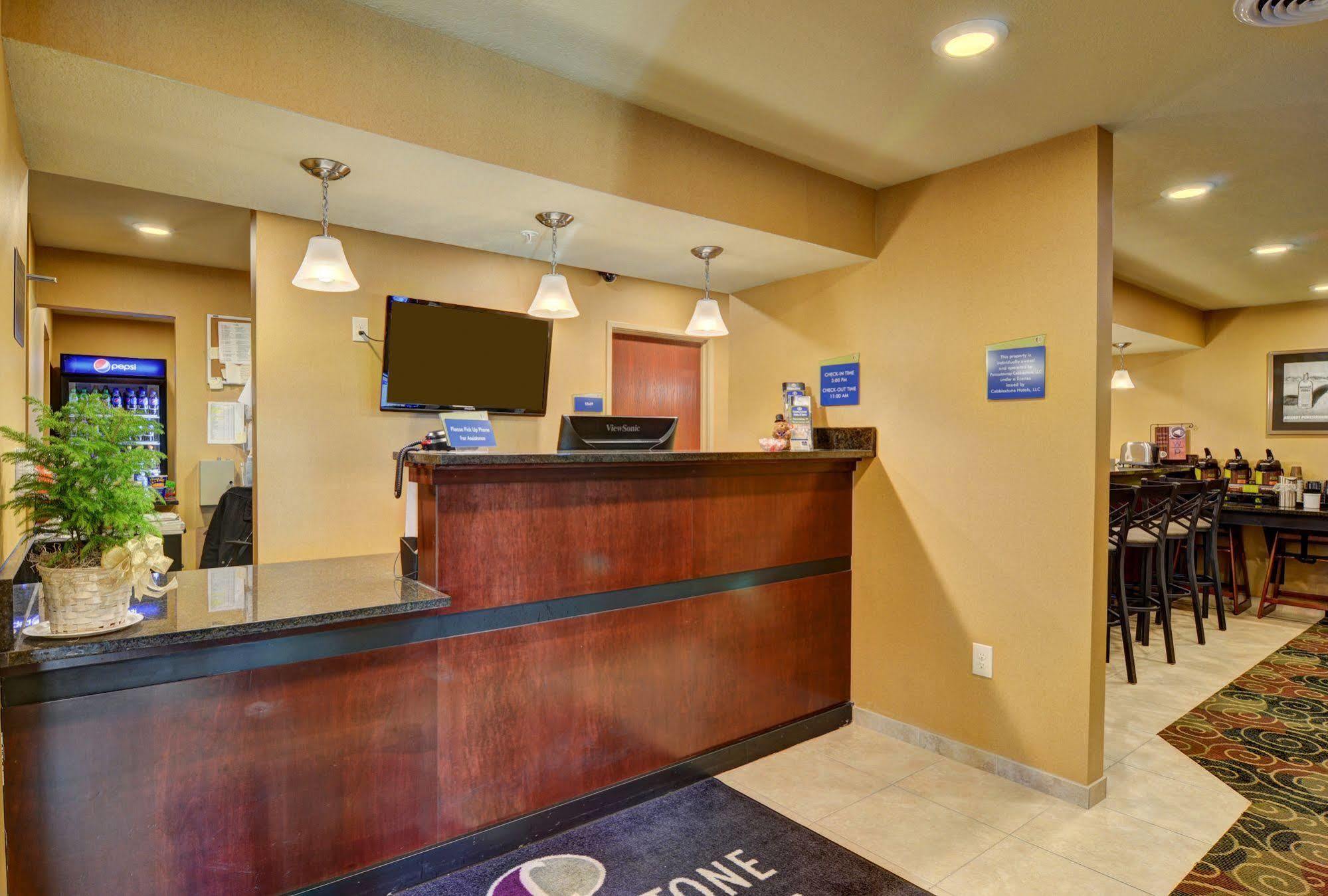 Cobblestone Hotel & Suites - Punxsutawney Экстерьер фото