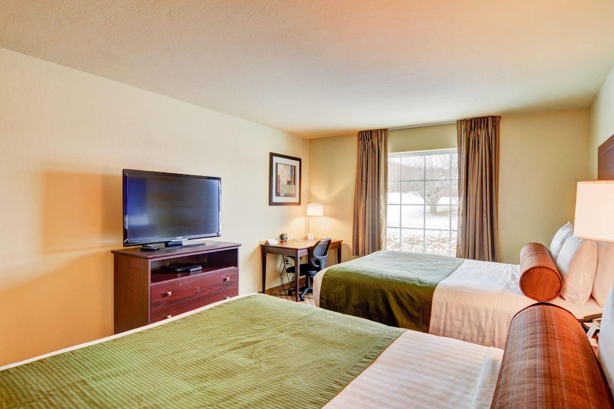 Cobblestone Hotel & Suites - Punxsutawney Экстерьер фото